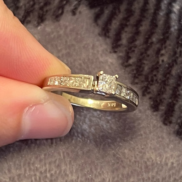 Beautiful Engagement Ring main image 6